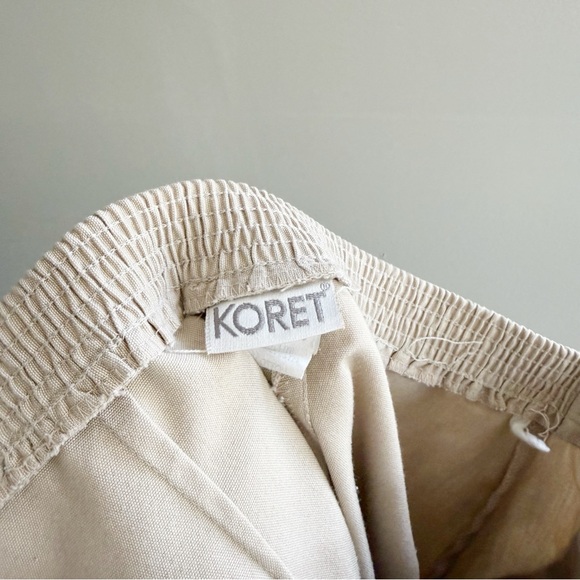 Vintage 80s Tan Pleated Long Bermuda Shorts - Picture 5 of 5